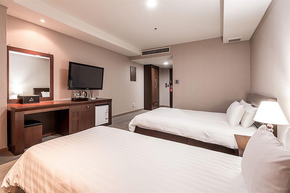 New Hilltop Hotel Seul Esterno foto