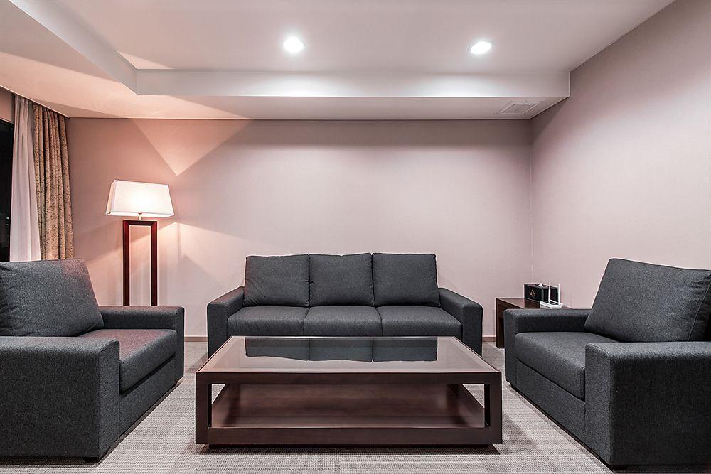 New Hilltop Hotel Seul Esterno foto