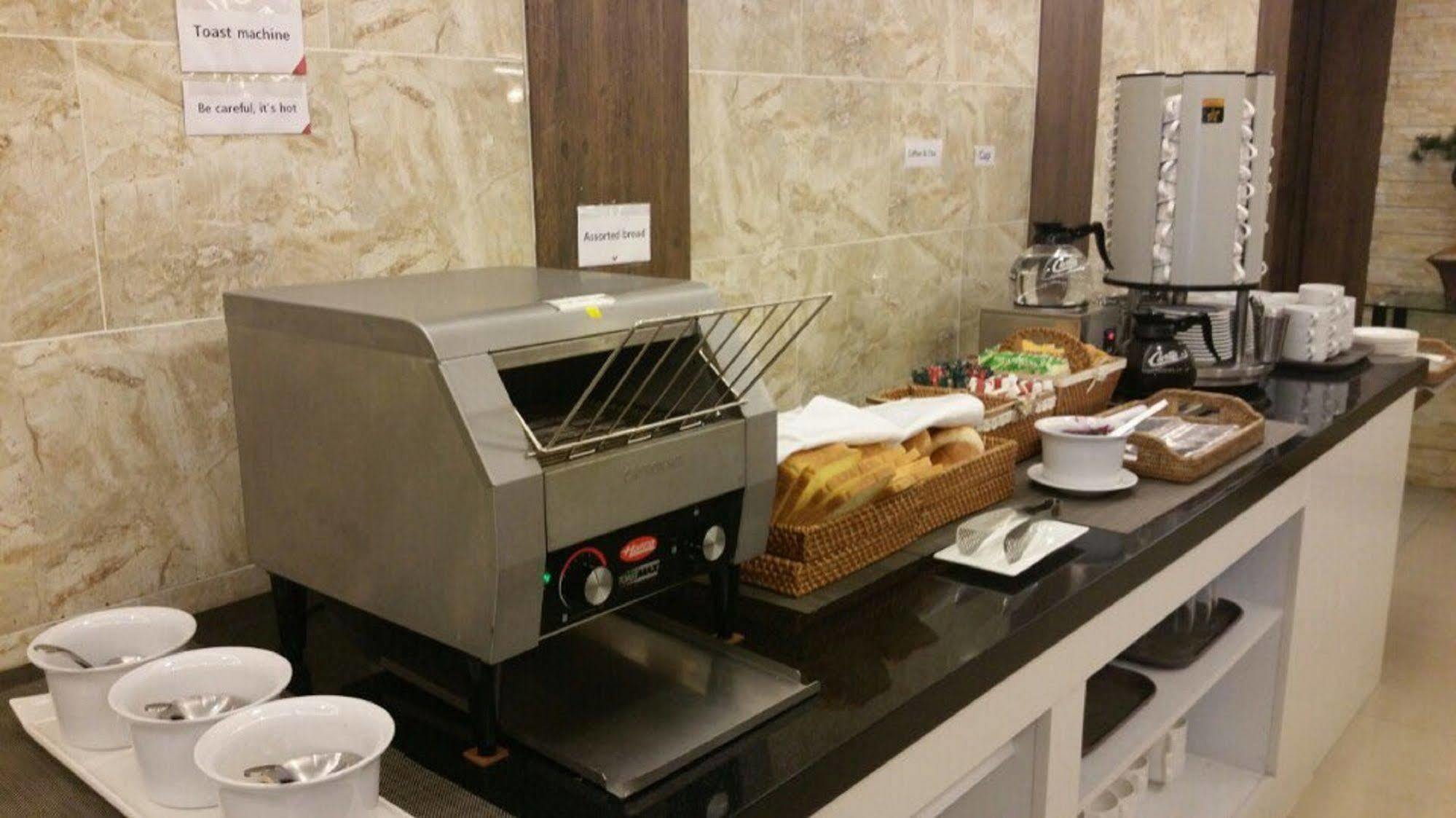 New Hilltop Hotel Seul Esterno foto